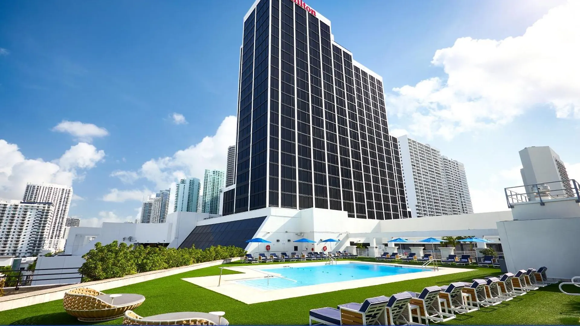 6 außergewöhnliche Design-Hotels nahe Roberto Clemente Park Miami