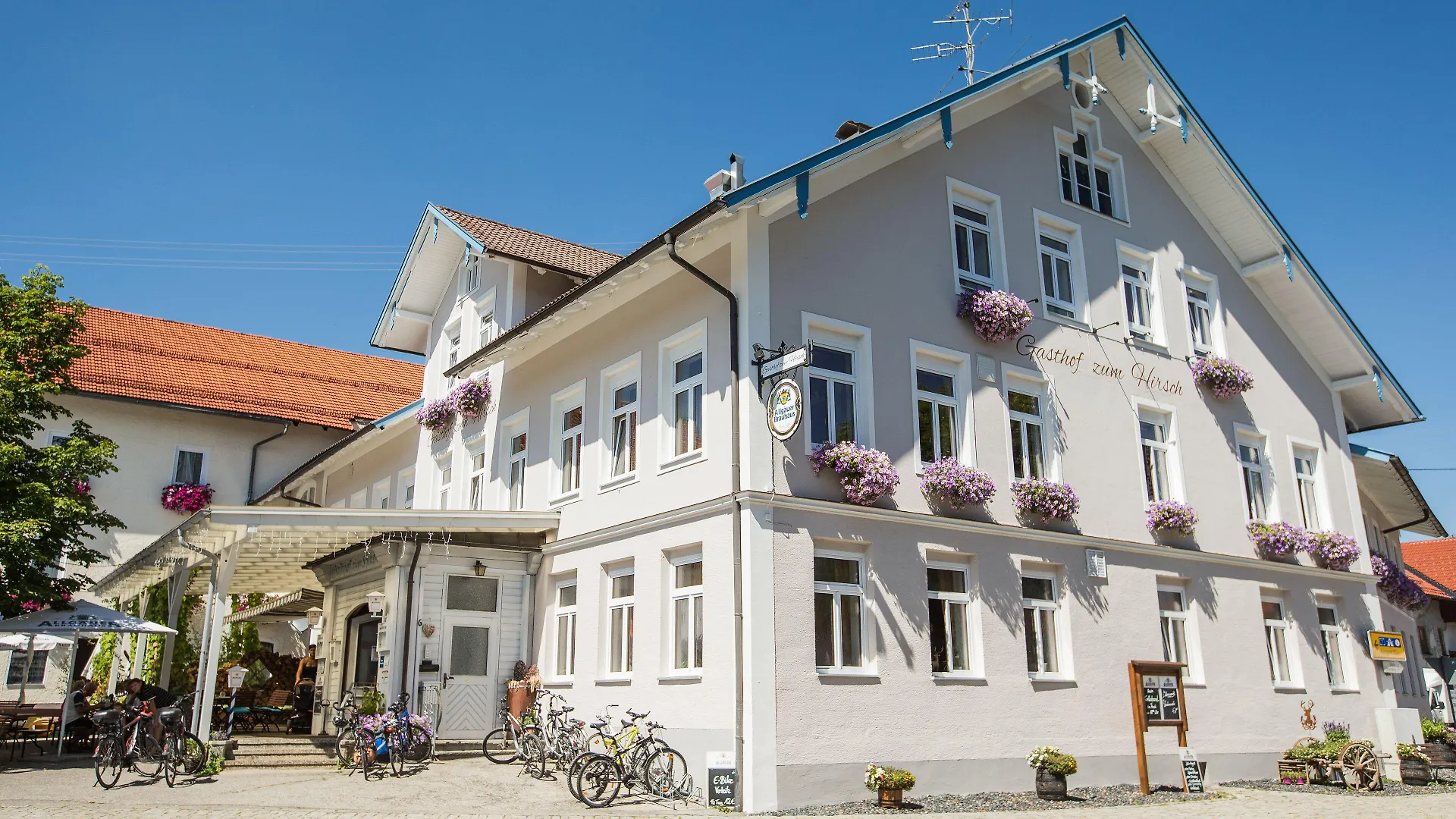 4 Günstige Hotels in den Deutschen Alpen, die sich lohnen